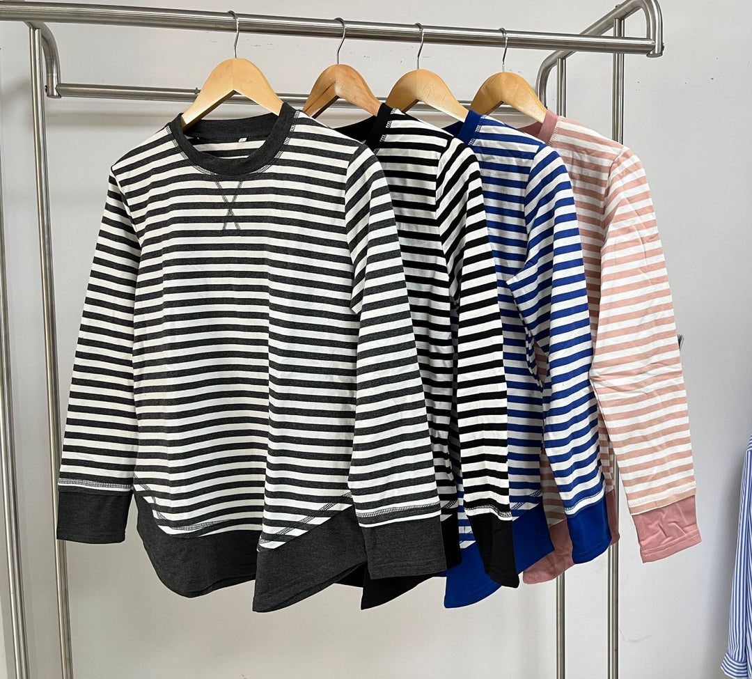 Striped sweatshirt for women with a relaxed fit and practical pockets Lune London