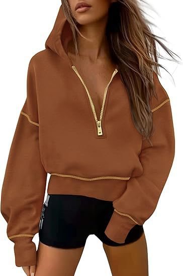 Casual hoodie for ladies with golden accents and high collar Lune London