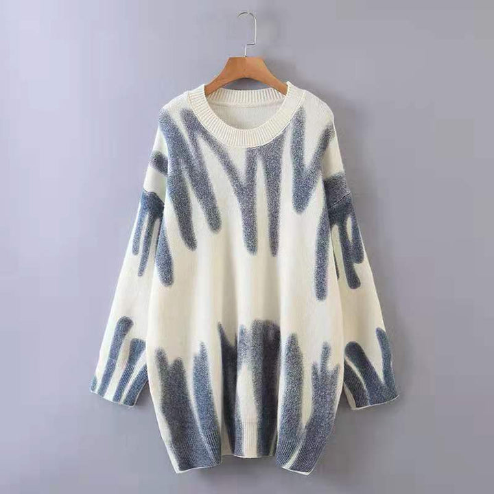Ladies oversized trendy sweater with unique color gradient Lune London