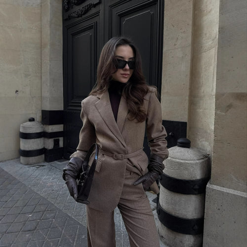 Fitted jacket for women with belt and side pockets Amarae