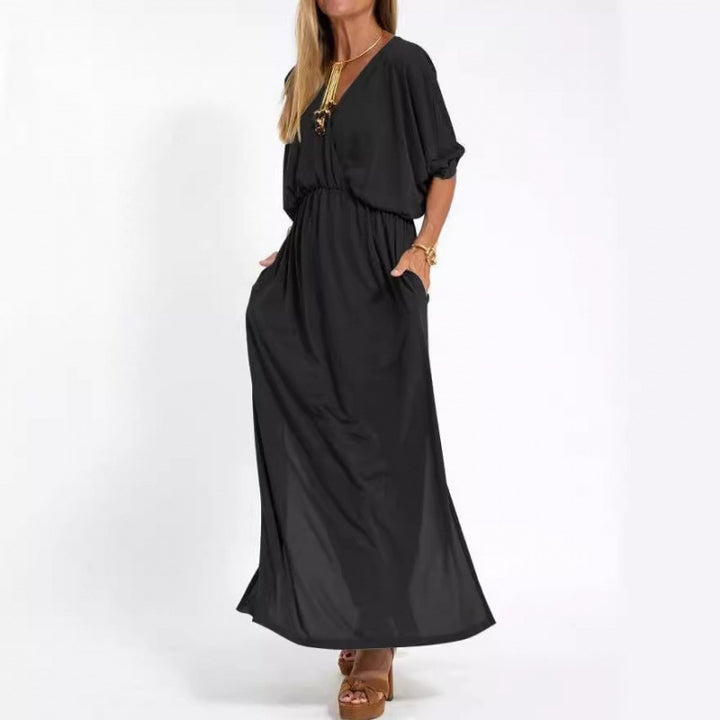 Casual maxi dress for women with V-neck and side slits Lune London