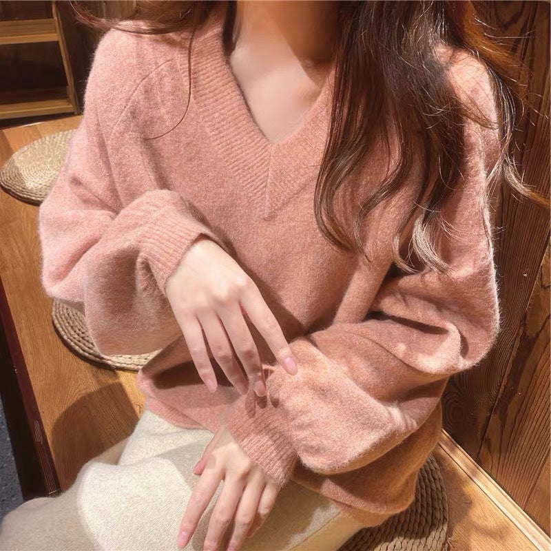 Pull surdimensionné pour femmes en V en matériau doux avec une coupe décontractée Chic & Stil