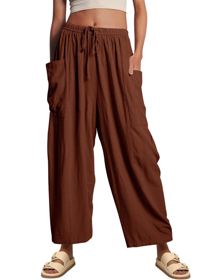 Comfortable linen pants for ladies with practical side pockets Lune London