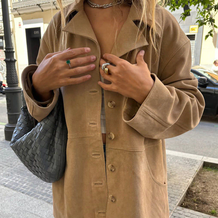 Women's short coat in suede look with boxy silhouette, horn button front & patch pockets Amarae