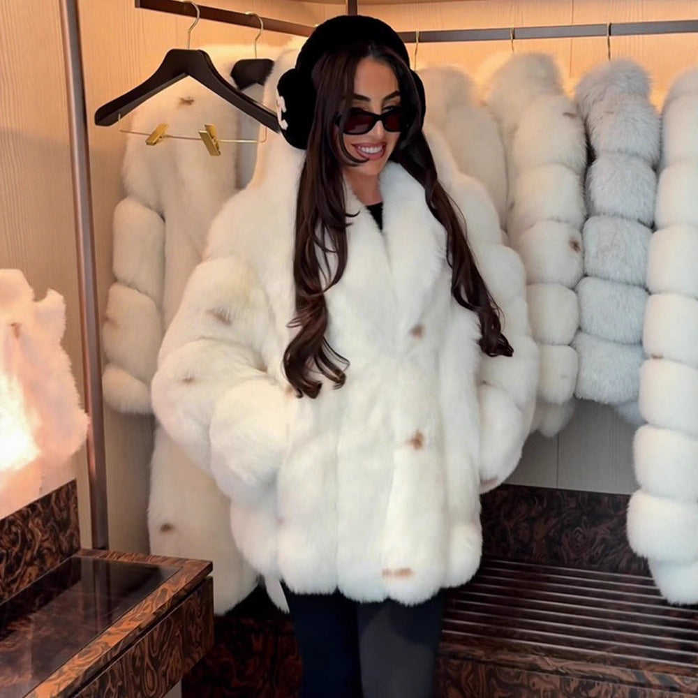 Women Short Cut Faux Fur Coat with Voluminous Teddy Effect Amarae