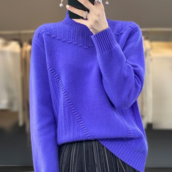 Ladies elegant and comfortable knitted sweater with unique design Chic und Style