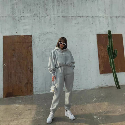 Amarae women's casual sweatshirt and jogger pant set