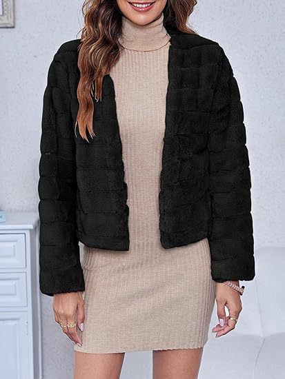 Ladies Short Cozy Jacket with Structured Design and Soft Inner Lining Amarae