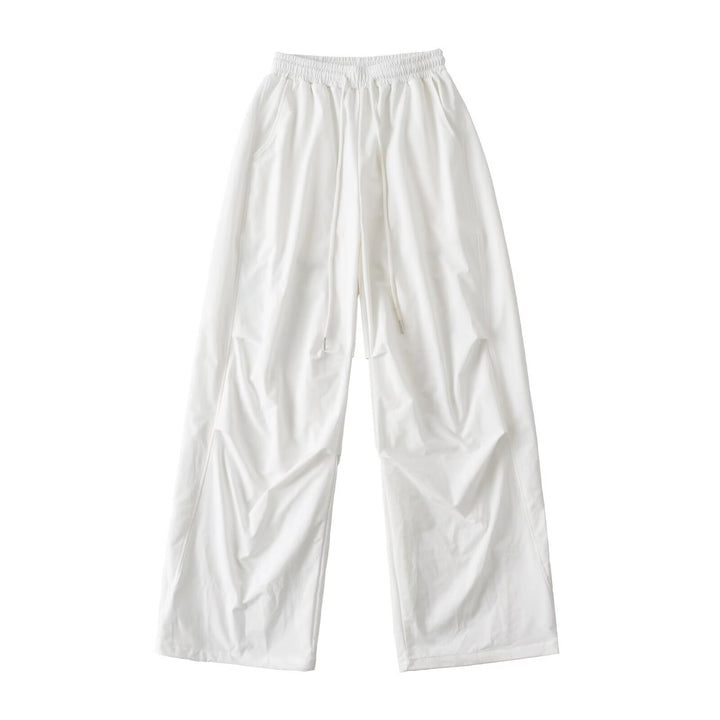 Loose casual pants for women with elastic waist and practical side pockets Lune London