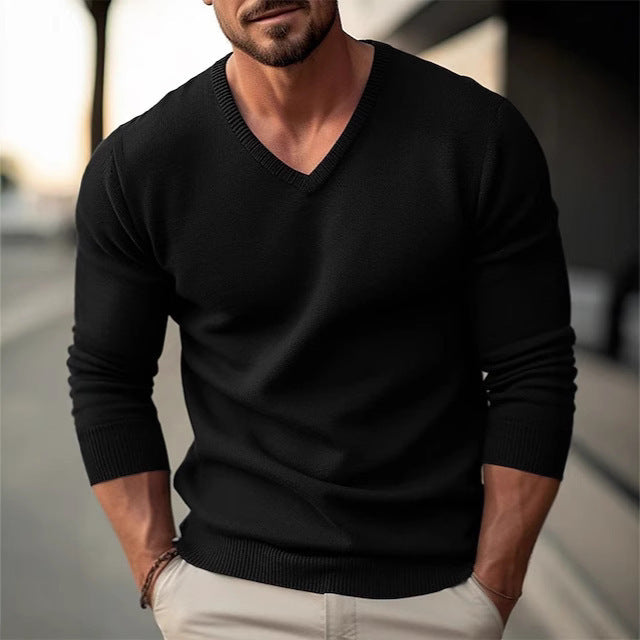 Elegant men's sweater with a V-neck made of high-quality cotton Lune London
