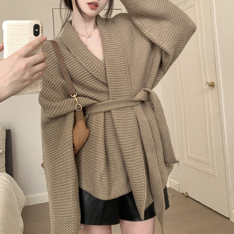 Casual knit jacket for women with belt and voluminous sleeves Lune London