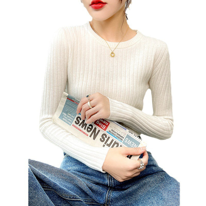 Pull femme en tricot fin avec structure côtelée et encolure ronde Chic & Stil