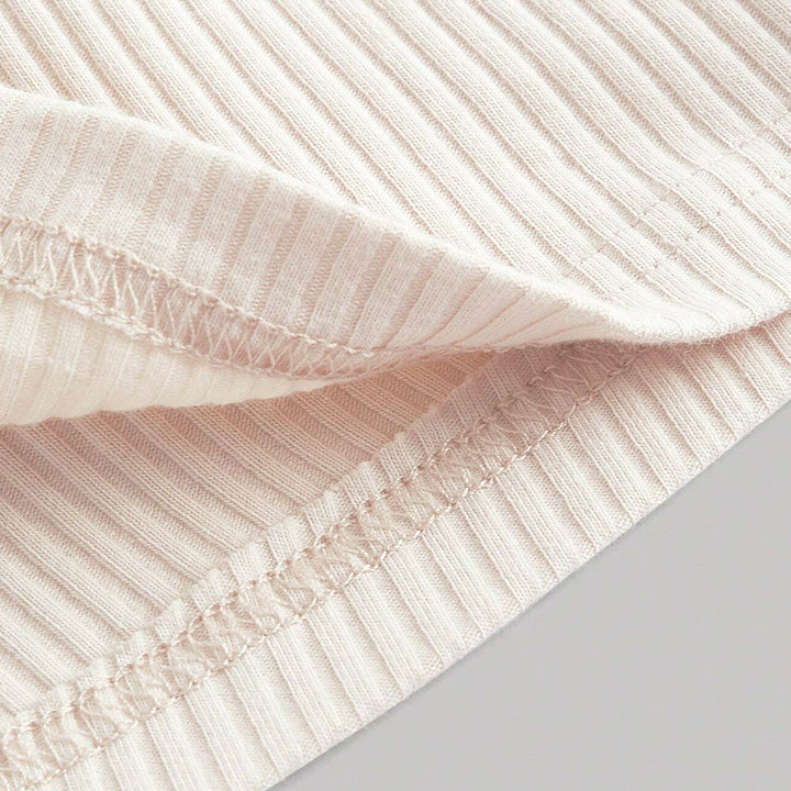 Haut décontracté pour femmes avec des éléments de gathering raffinés et un décolleté carré Chic & Stil