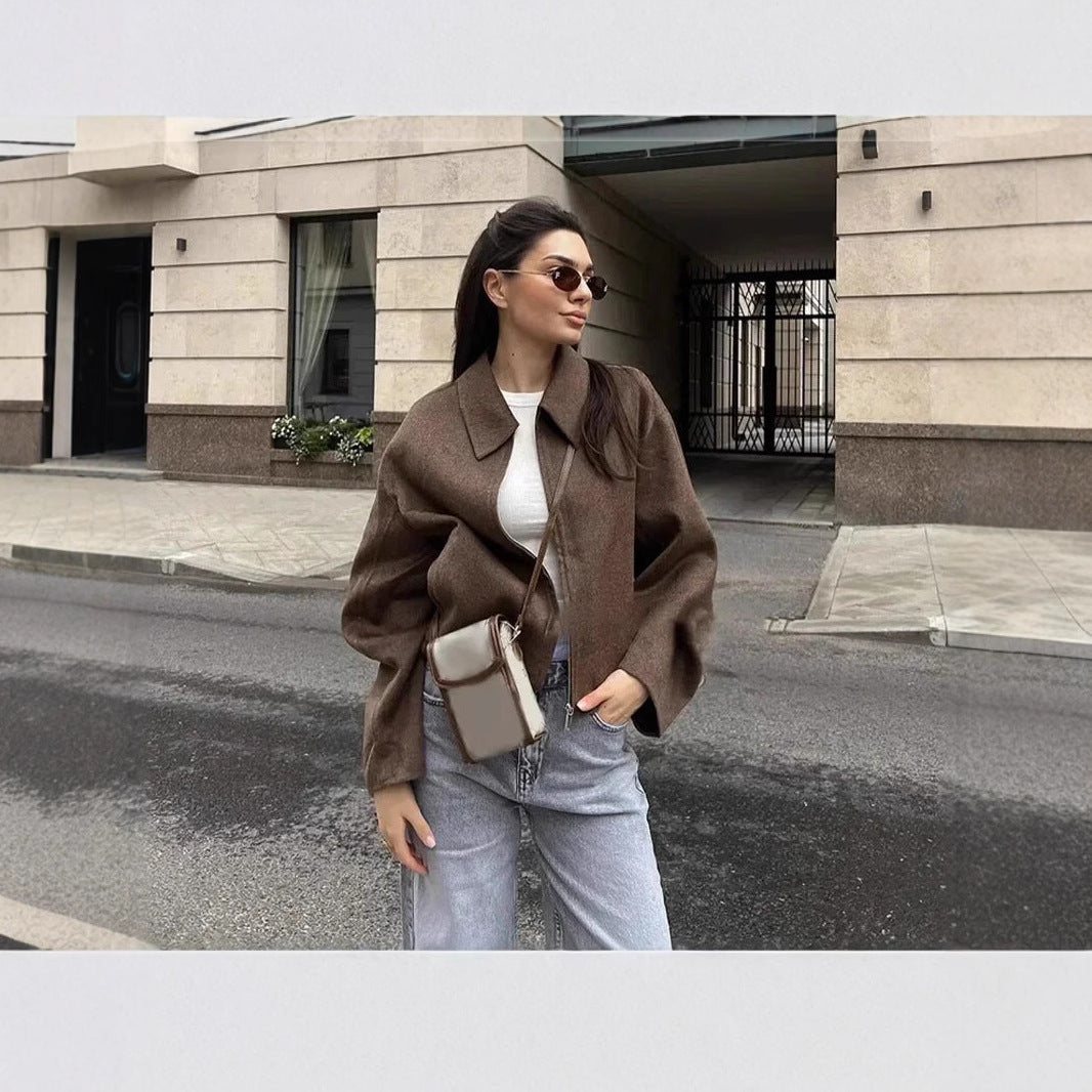 Casual fleece jacket for women with high collar and practical pockets Lune London