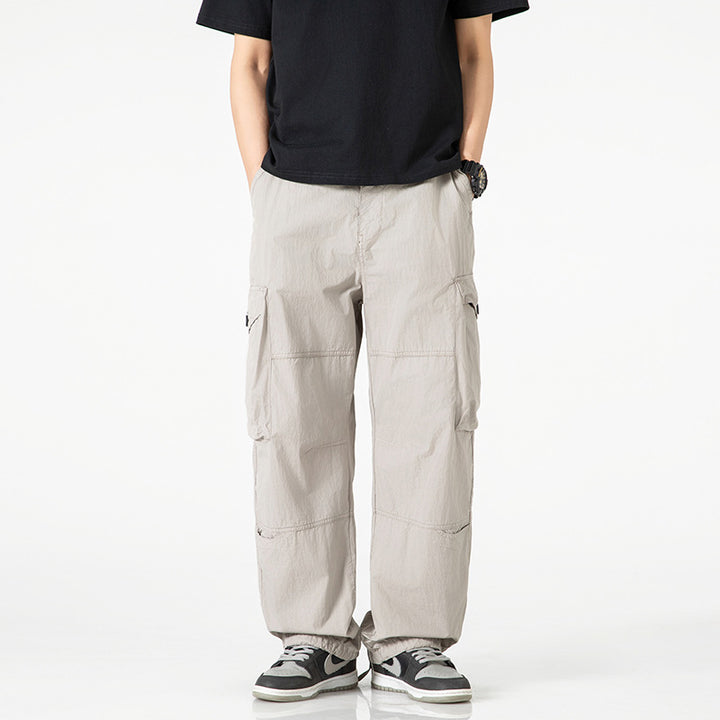 Comfortable cargo pants for men with practical pockets Lune London