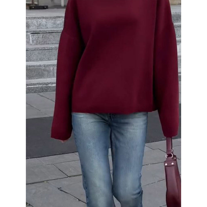Fashionable oversized women's sweater with a relaxed fit and soft material Lune London