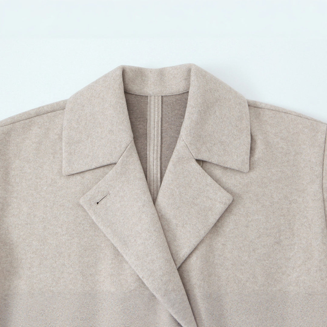 Women's Short-Cut Oversized Wool Blend Coat with Wide Shawl Collar Amarae