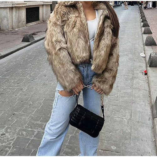 Ladies teddy coat with trendy cut Amarae