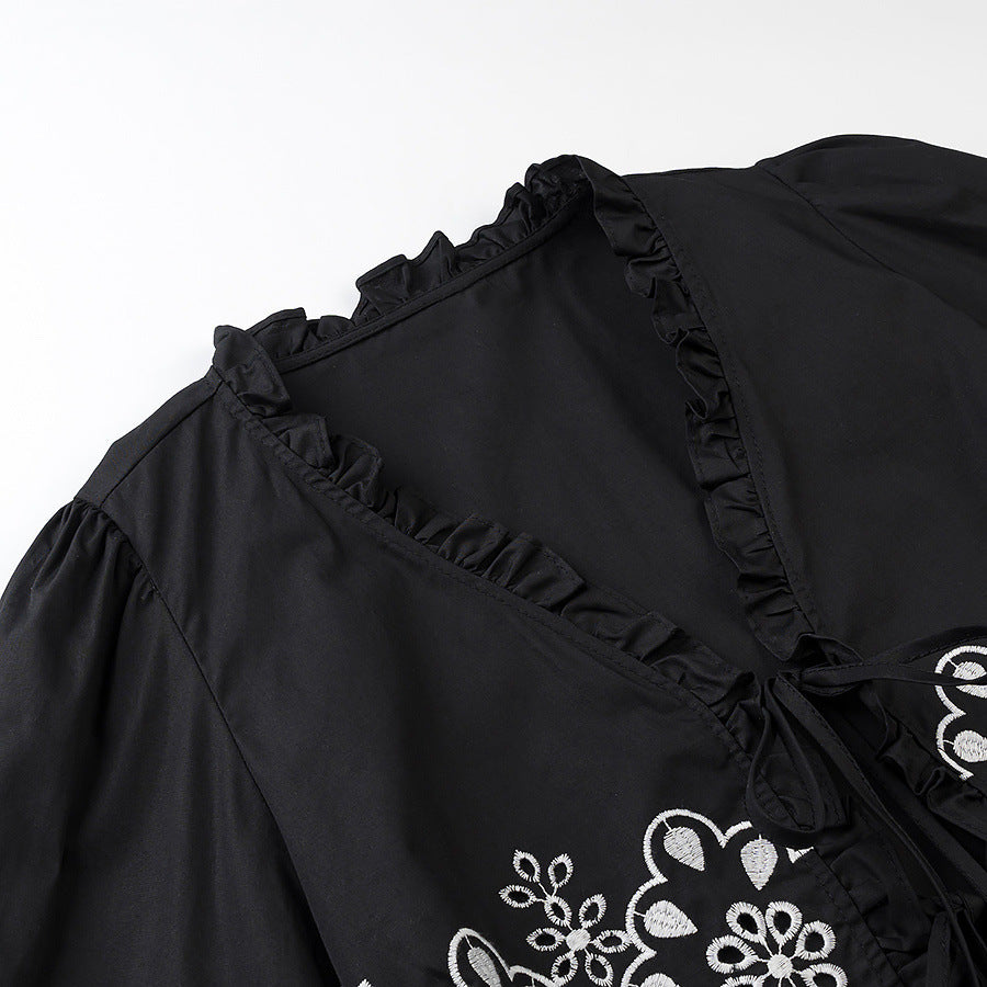 Veste d'été élégante pour femmes avec motif floral élaboré et détails en volants Chic & Stil