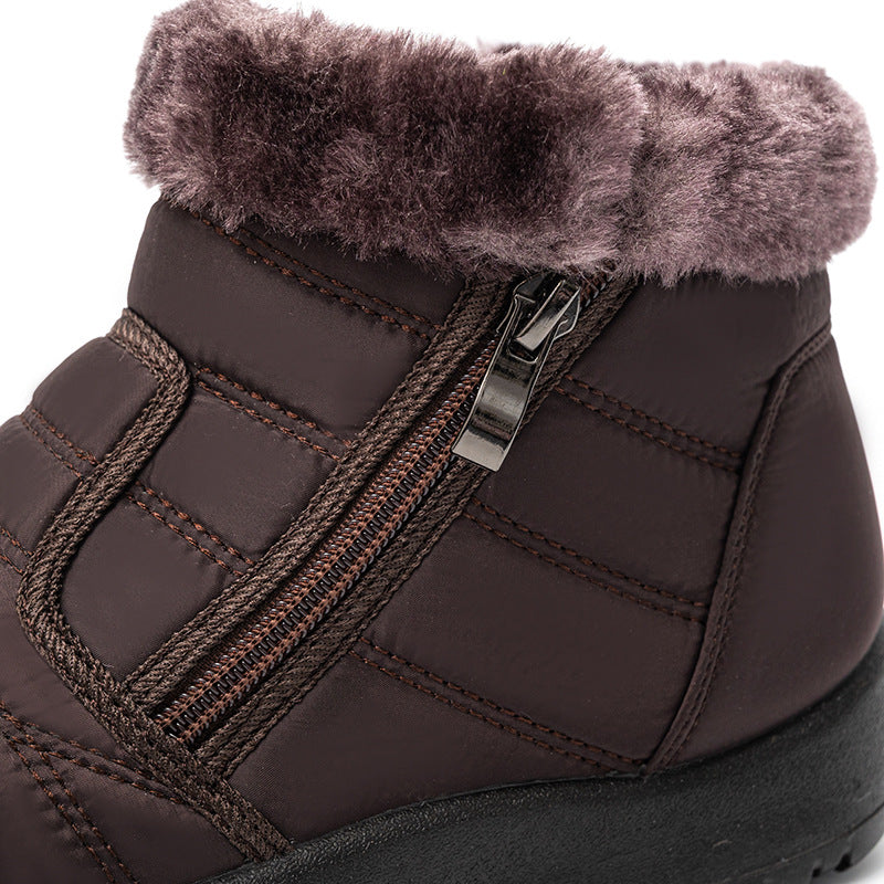 Women's insulated winter boots with non-slip sole and convenient zipper Lune London