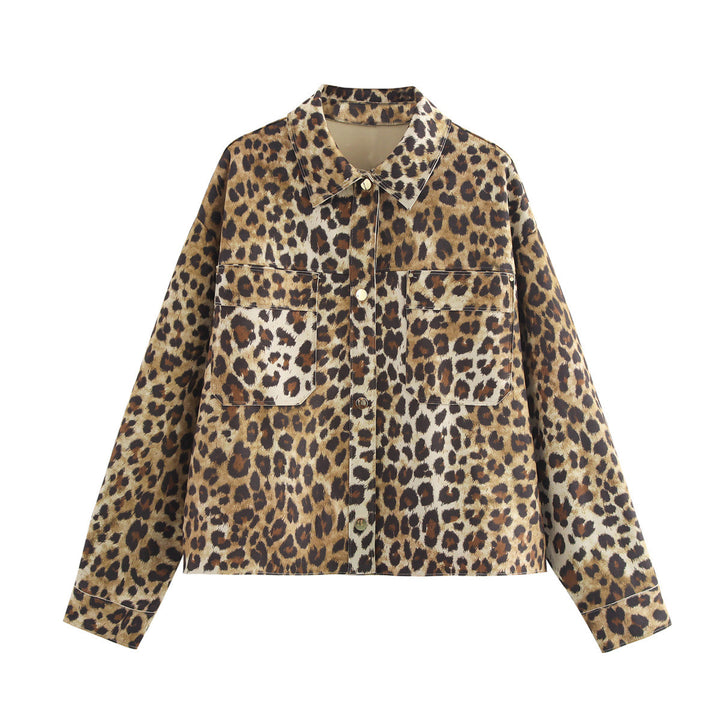 Casual women's jacket with double chest pockets and elegant collar Lune London