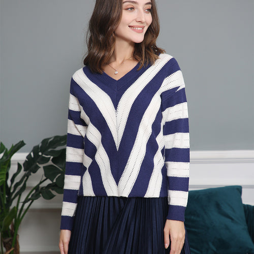 Ladies V-neck pullover with a refined striped pattern Amarae