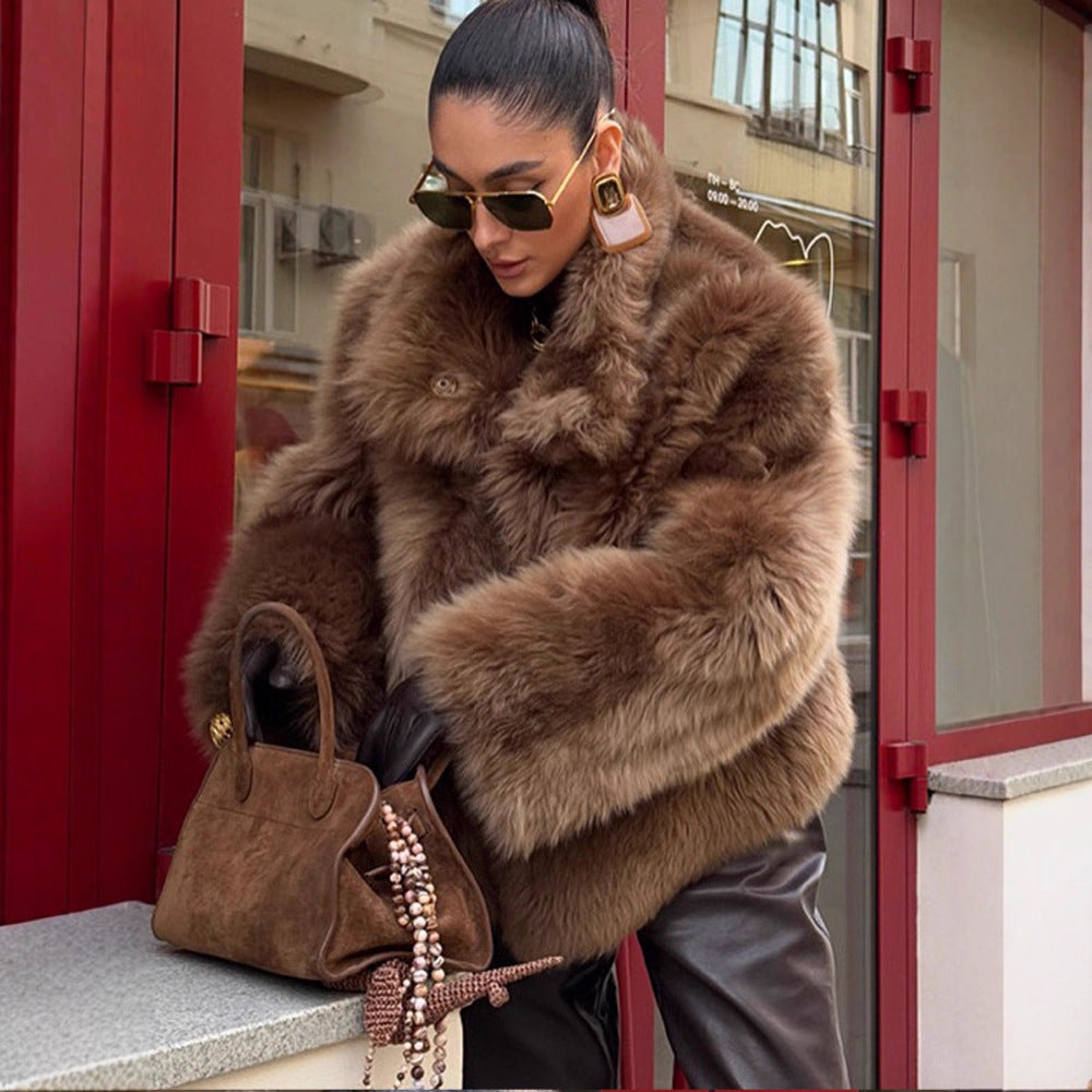 Women's short jacket in teddy style with voluminous shawl collar and soft faux fur texture Amarae