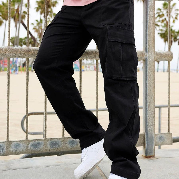 Men's cargo pants with functional pockets and comfortable fit Lune London