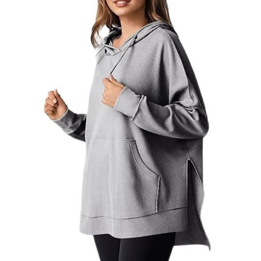 Oversized women's hoodie with side slits and practical pockets Lune London
