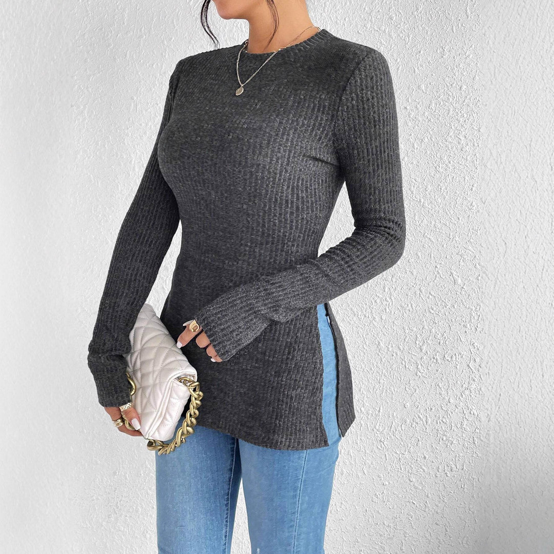Women’s knitted sweater with side slits Lune London