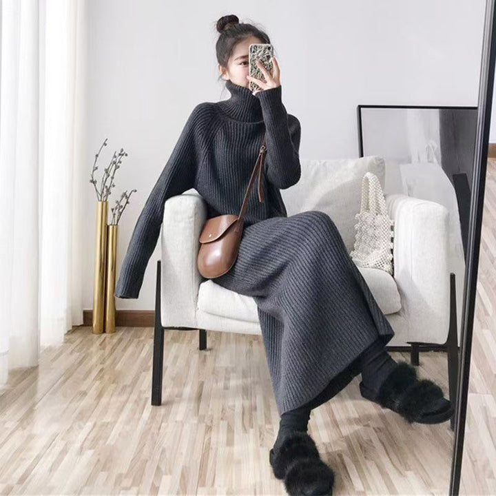 Robe en tricot côtelé pour femmes avec col montant et coupe longue Chic & Stil