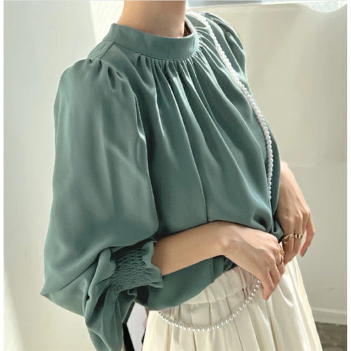 Elegant blouse with puff sleeves for women Amarae