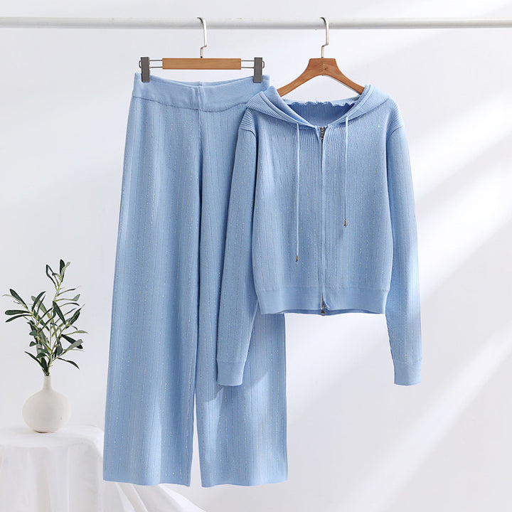 Lune London Women's loungewear set with high collar and zipper