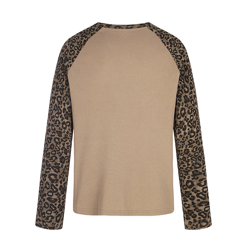 Women's raglan long sleeve shirt with leopard print sleeves and abstract graphic print Amarae