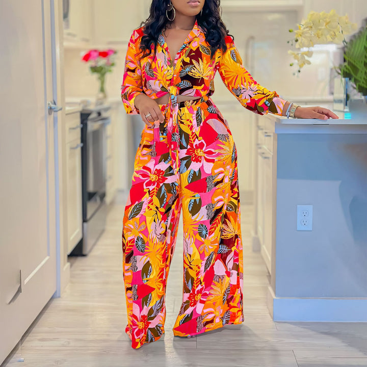 Ladies elegant jumpsuit with floral patterns and fitted cut Lune London
