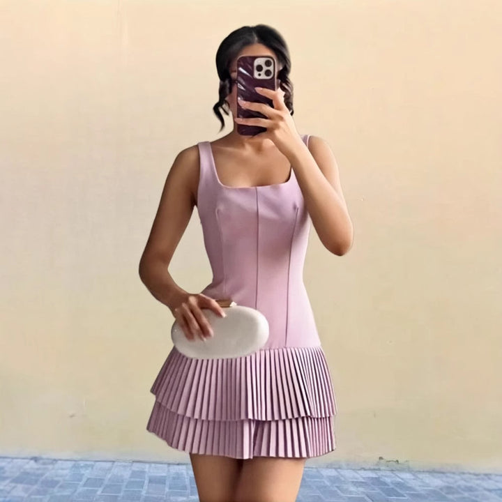 Robe courte fluide pour femme avec détails en volants Chic & Stil