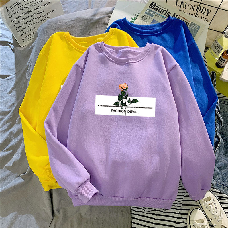Women’s sweatshirt with floral motif Chic & Stil