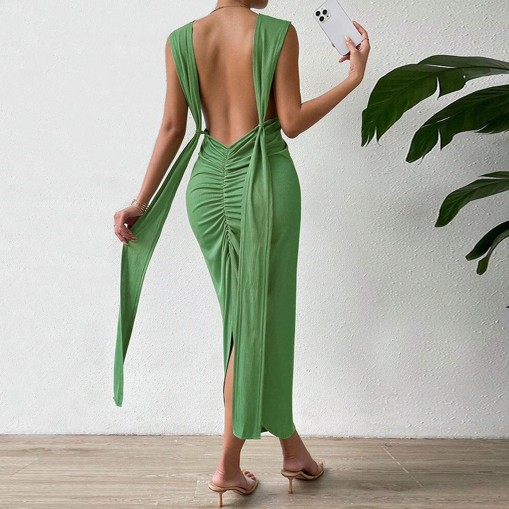 Robe maxi femme avec décolleté en V profond et design élégant à encolure halter Chic & Stil