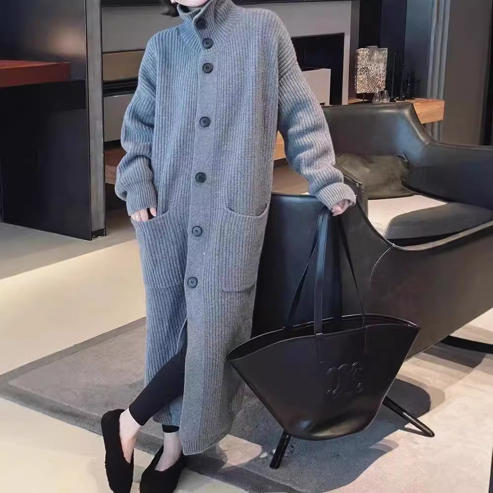 Cardigan en tricot féminin large avec fermeture à boutons et poches Chic & Stil