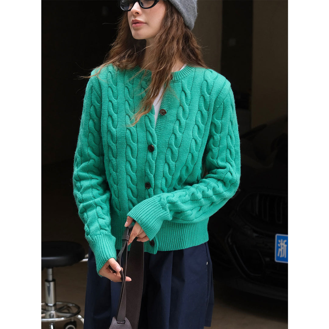 Ladies Cozy Cable Knit Cardigan with V-Neck and Wooden Buttons Amarae