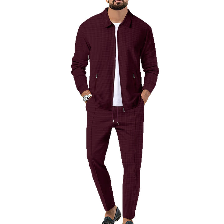 Men's sports set with modern cut and breathable material Lune London