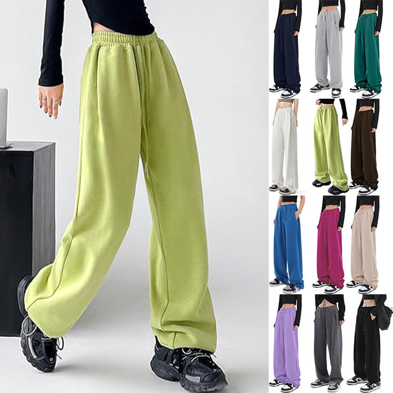 Ladies loose-fitting leisure pants made of soft sweat material with practical pockets Chic & Stil