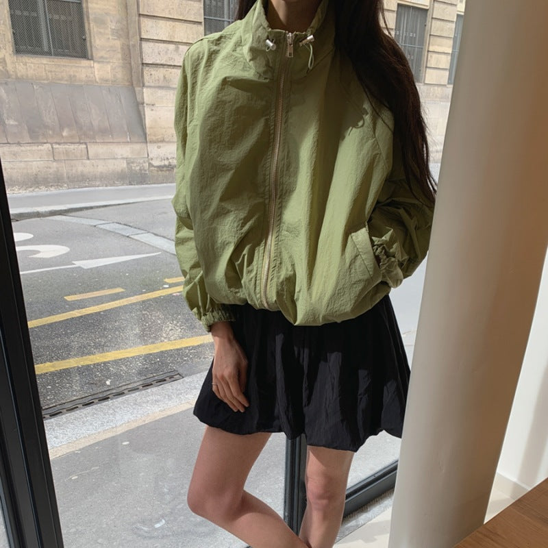 Veste coupe-vent légère pour femmes avec des manches volumineuses Chic & Stil