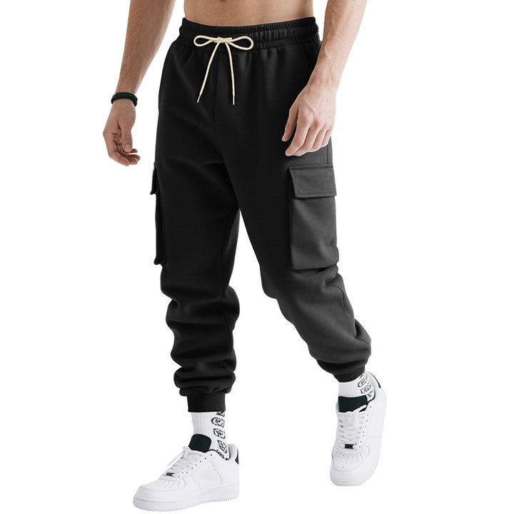 Men's cargo jogger pants with practical side pockets and elastic waist Lune London
