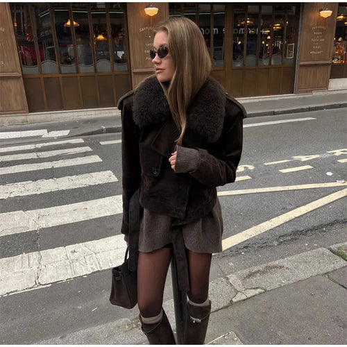 Trendy suede jacket for women with cozy collar Amarae