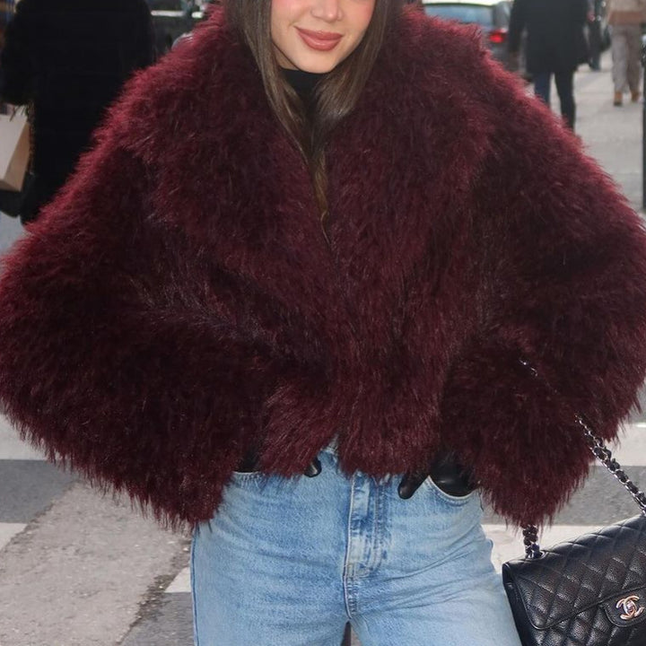Women Trendy Short Coats in Faux Fur Lune London
