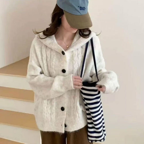 Cardigan Cozy pour femmes avec col à capuche confortable et boutons accrocheurs Chic & Stil