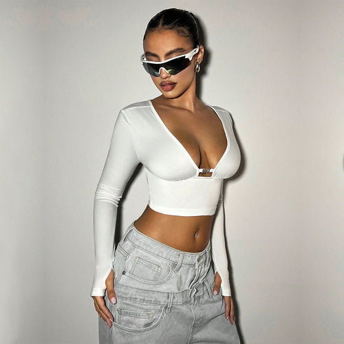 Haut à manches longues cropped pour femmes avec décolleté en V profond et boucle décorative Chic & Stil