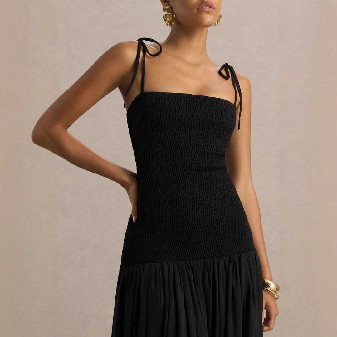 Women’s maxi dress with an elegant, gathered top and flowing skirt Lune London