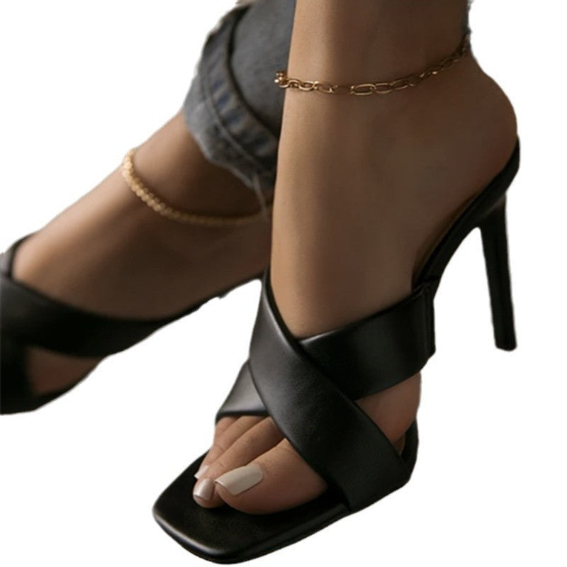 High heeled sandals for women with an elegant crossed strap design and a comfortable footbed Lune London